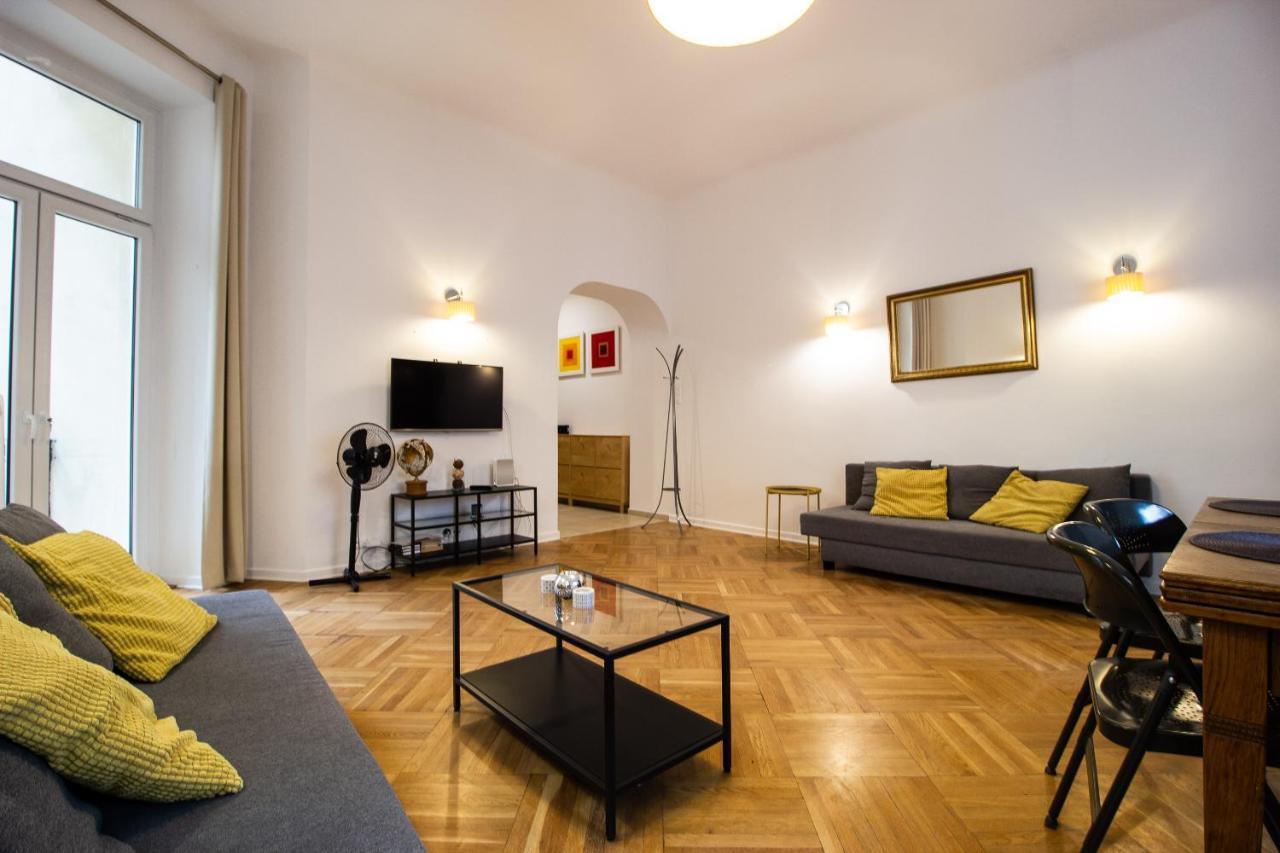 ורשה Kopernika Srodmiescie Apartment מראה חיצוני תמונה